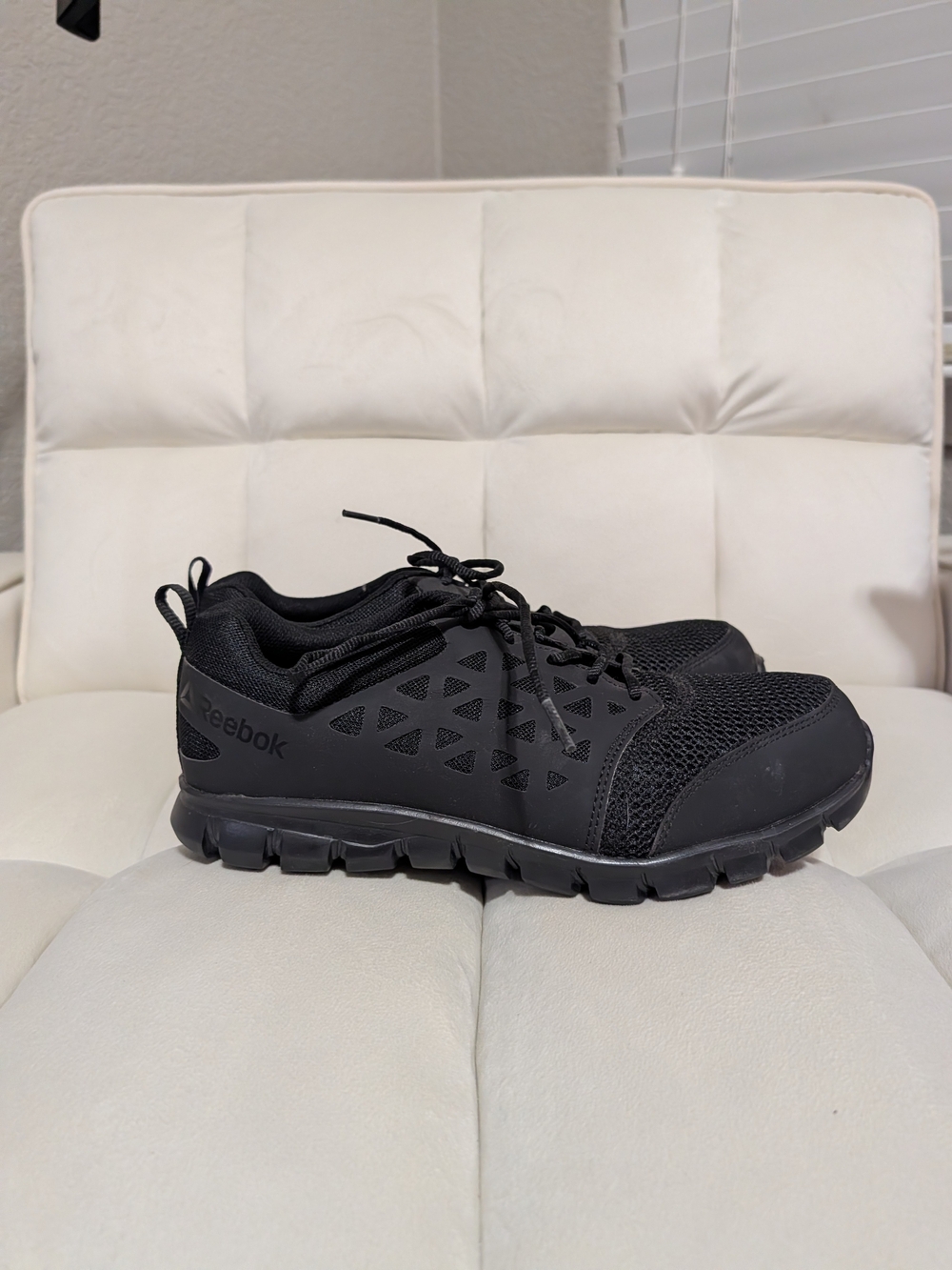 Reebok Men's Black Athletic Training Steel Toe Work Shoes